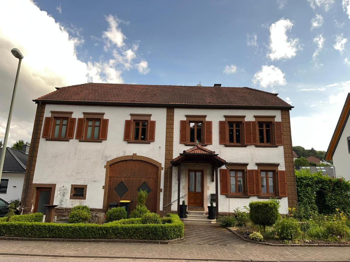 Ferienwohnung Goettert - Haus Erika Beckingen Luaran gambar