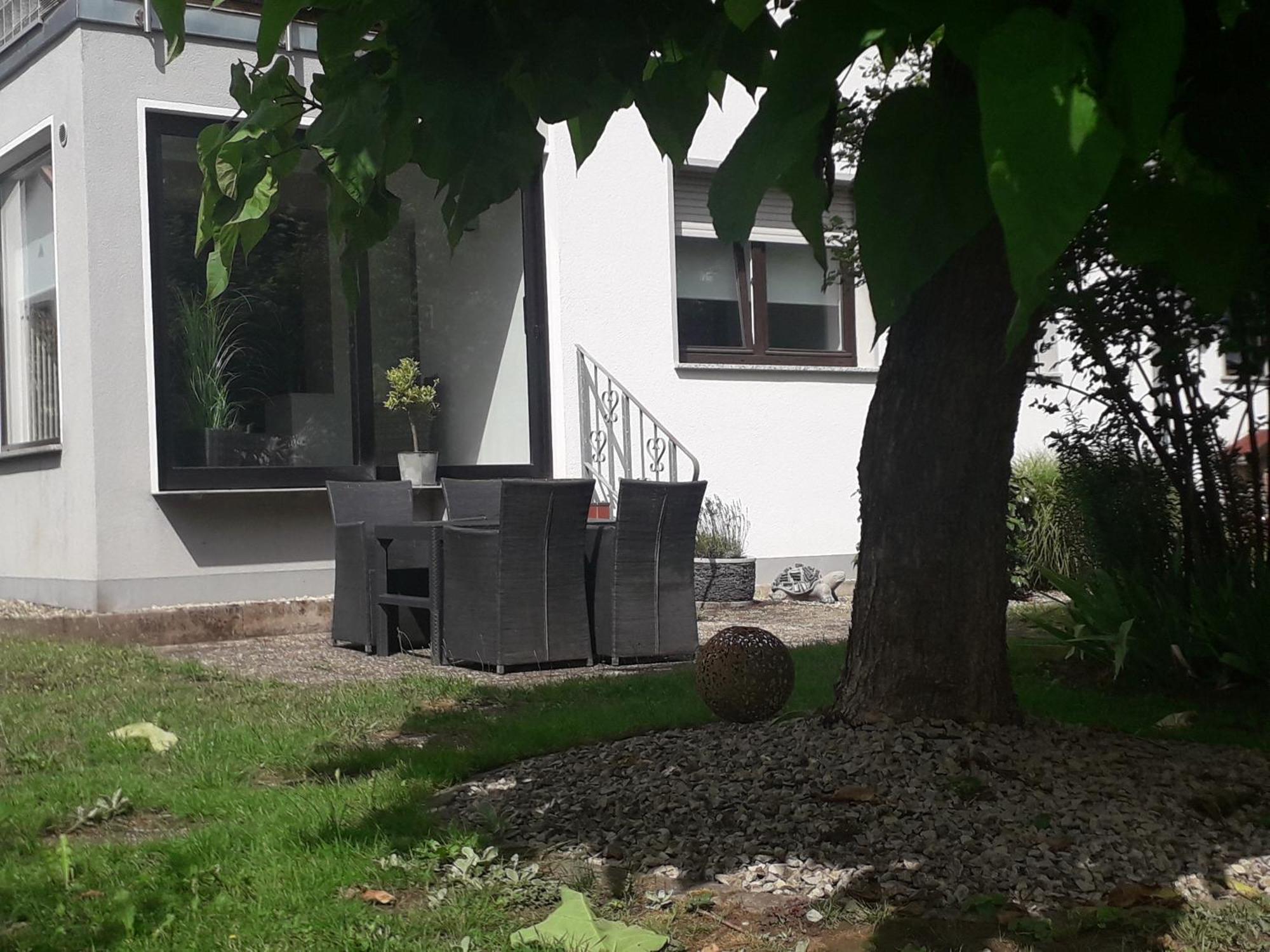 Ferienwohnung Goettert - Haus Erika Beckingen Luaran gambar